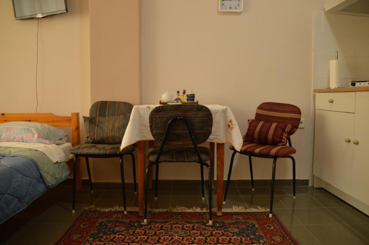 Eleni-Apartments Salonicco Esterno foto