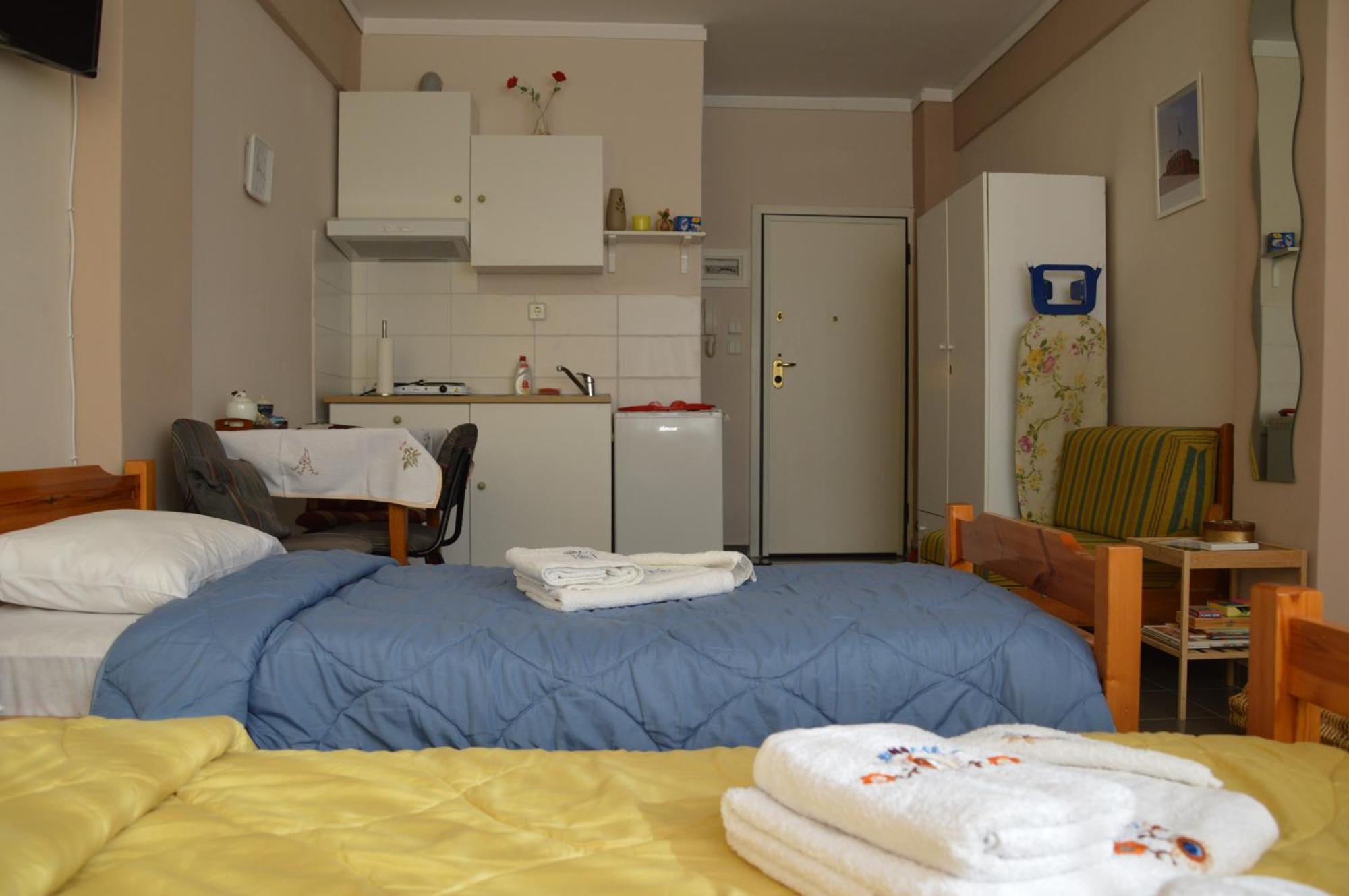 Eleni-Apartments Salonicco Esterno foto