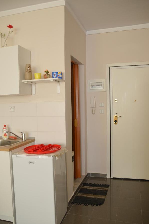 Eleni-Apartments Salonicco Esterno foto